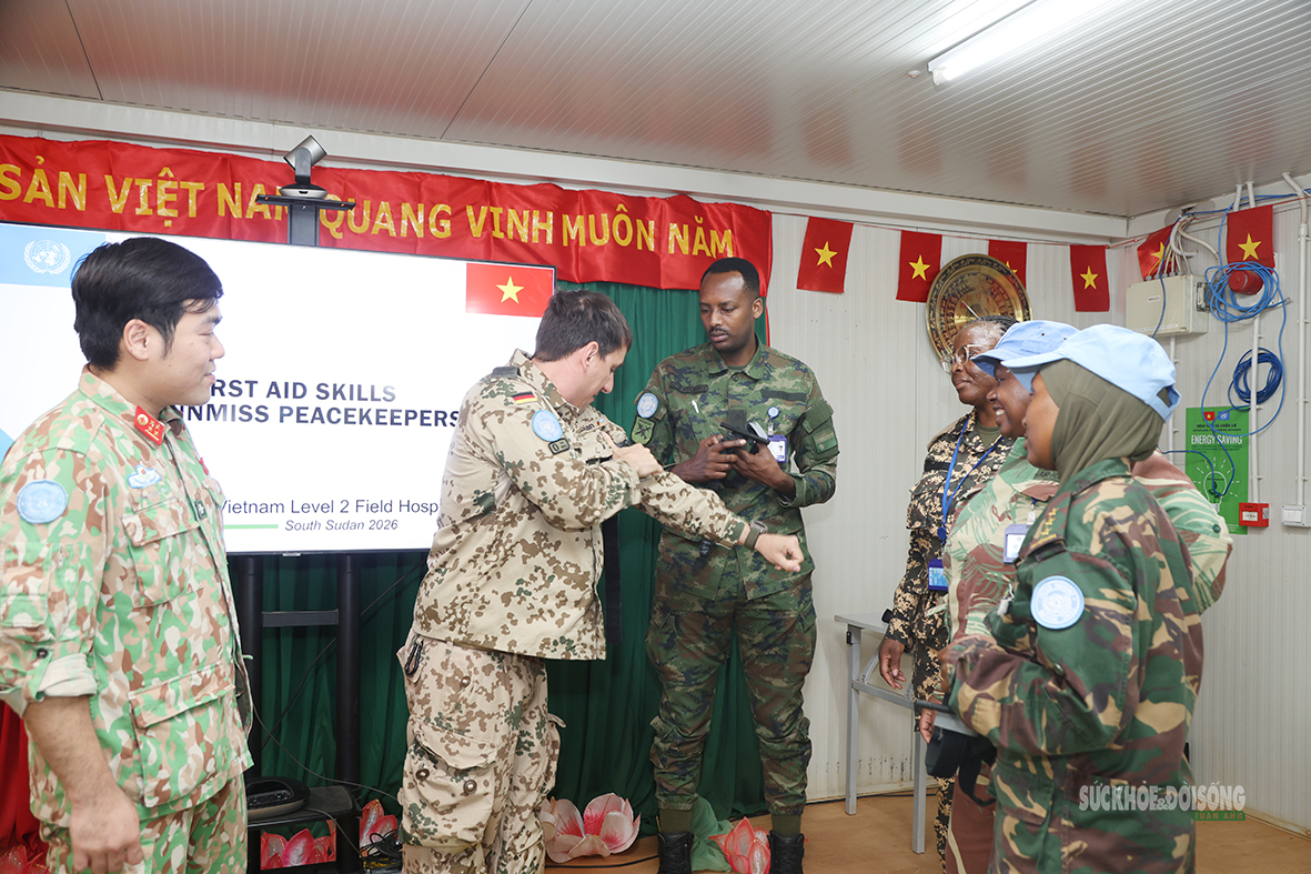 benh-vien-da-chien-nang-cao-ky-nang-cap-cuu-cho-llgghb-4-17814070176621532554612 Bệnh viện Dã chiến cấp 2 số 7 nâng cao kỹ năng cấp cứu cho lực lượng gìn giữ hòa bình 2026 - Ảnh 2.