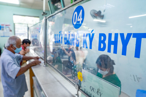 Thuốc điều trị bệnh hiểm nghèo có được BHYT chi trả toàn bộ?- Ảnh 1.
