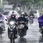 Cảnh báo mưa dông nội thành Hà Nội
