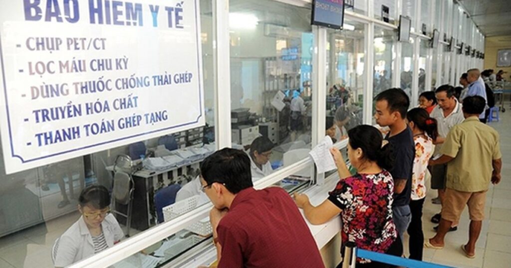 Tăng tiền đóng bảo hiểm y tế hộ gia đình khi tăng lương cơ sở từ 1/7