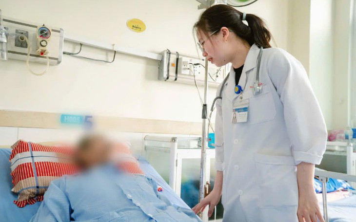 Chân lạnh toát sau cơn đau bất thường, bác sĩ cảnh báo dấu hiệu nguy cơ mất chi- Ảnh 2.