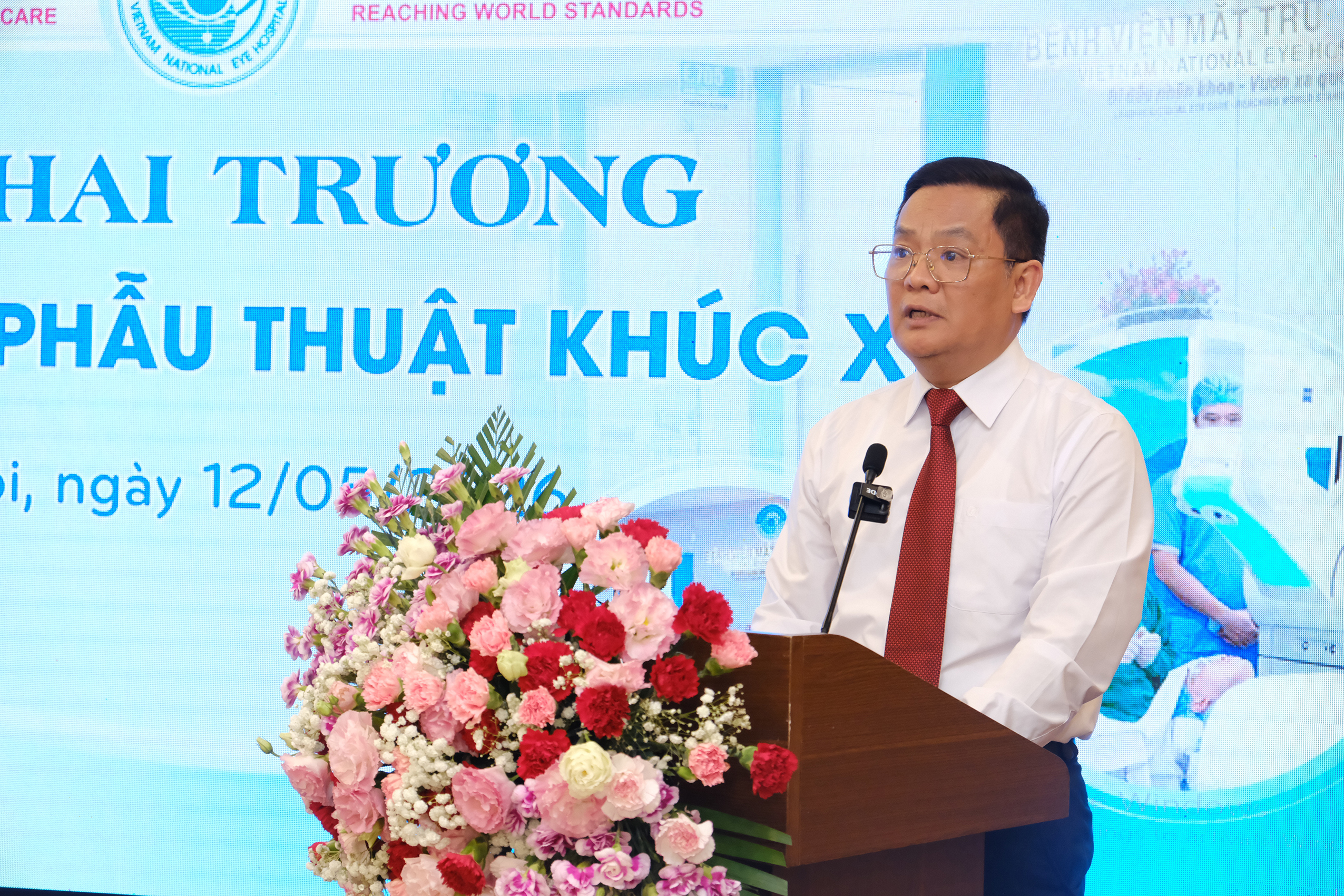 dscf6399-1778584358242971042003 Mở rộng tiếp cận phẫu thuật khúc xạ công nghệ cao cho người dân- Ảnh 3.
