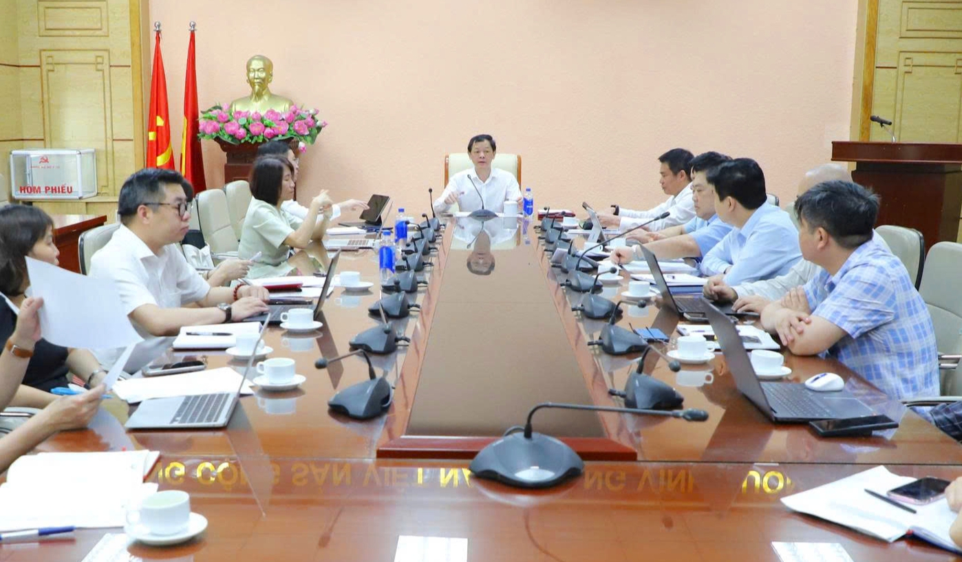 Thứ trưởng Nguyễn Tri Thức: Thúc đẩy tạo lập Sổ Sức khỏe điện tử, xây dựng hệ sinh thái dữ liệu y tế đồng bộ- Ảnh 5.