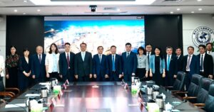 Thứ trưởng Trần Văn Thuấn làm việc với Uỷ ban Y tế và Sức khoẻ Thành phố Trùng Khánh, Trung Quốc