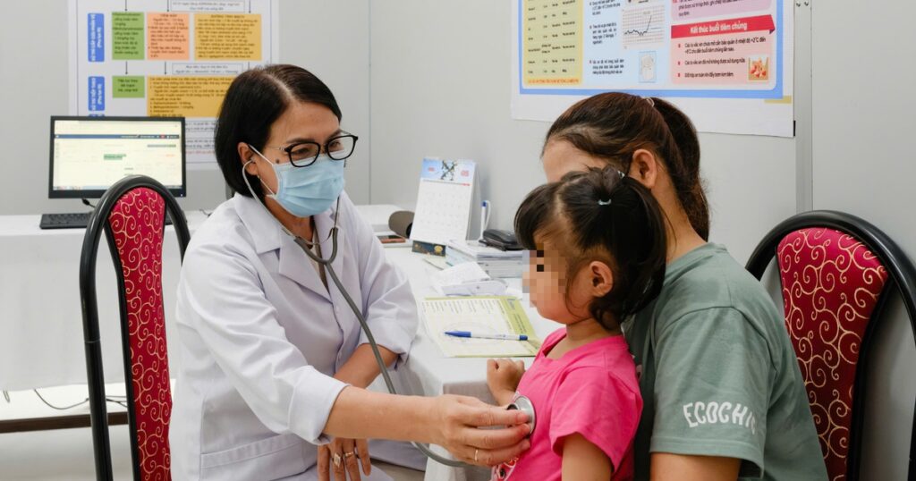 Nguy cơ bệnh dại gia tăng trong mùa nắng nóng, không chủ quan khi bị chó mèo cắn