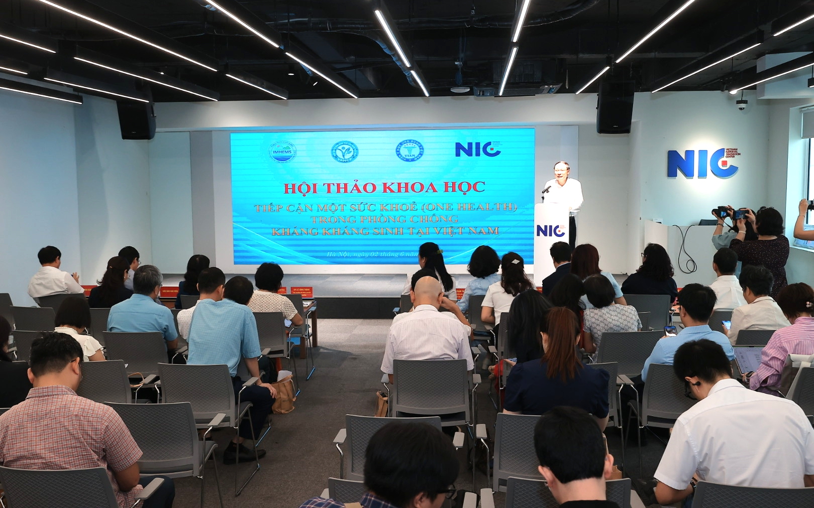 Thứ trưởng Đỗ Xuân Tuyên: VAHCP tiếp tục đồng hành cùng ngành y tế vì sức khỏe người dân- Ảnh 6.