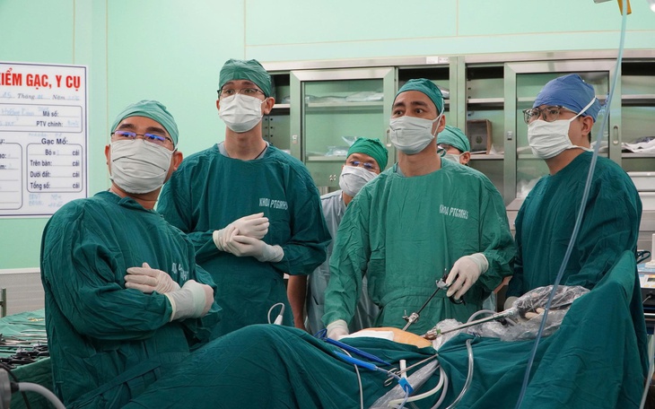 Nhiều bệnh viện tuyến cuối 'đỡ đầu' y tế khu vực Bà Rịa – Vũng Tàu- Ảnh 2.