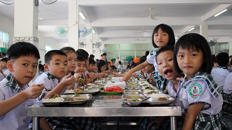 giao-duc-dinh-duong-cho-tre-nho-17816701572221972073117 Vai trò của gia đình và nhà trường trong giáo dục dinh dưỡng cho học sinh- Ảnh 1.