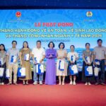 Hoàn thiện chính sách tạo môi trường làm việc an toàn cho nhân viên y tế