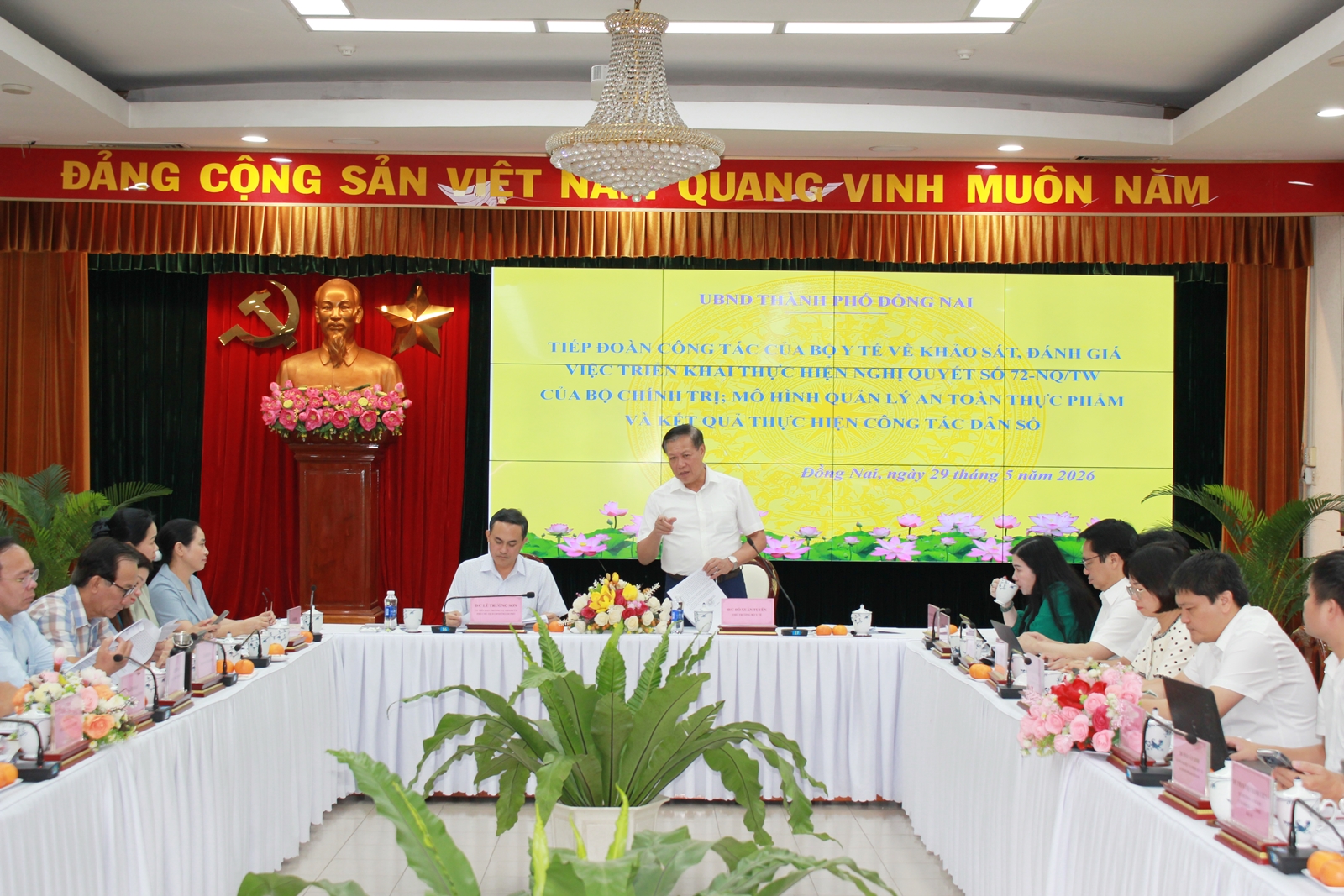 Thứ trưởng Đỗ Xuân Tuyên: Đưa y tế đến gần dân, lấy phòng bệnh làm trọng tâm- Ảnh 2.