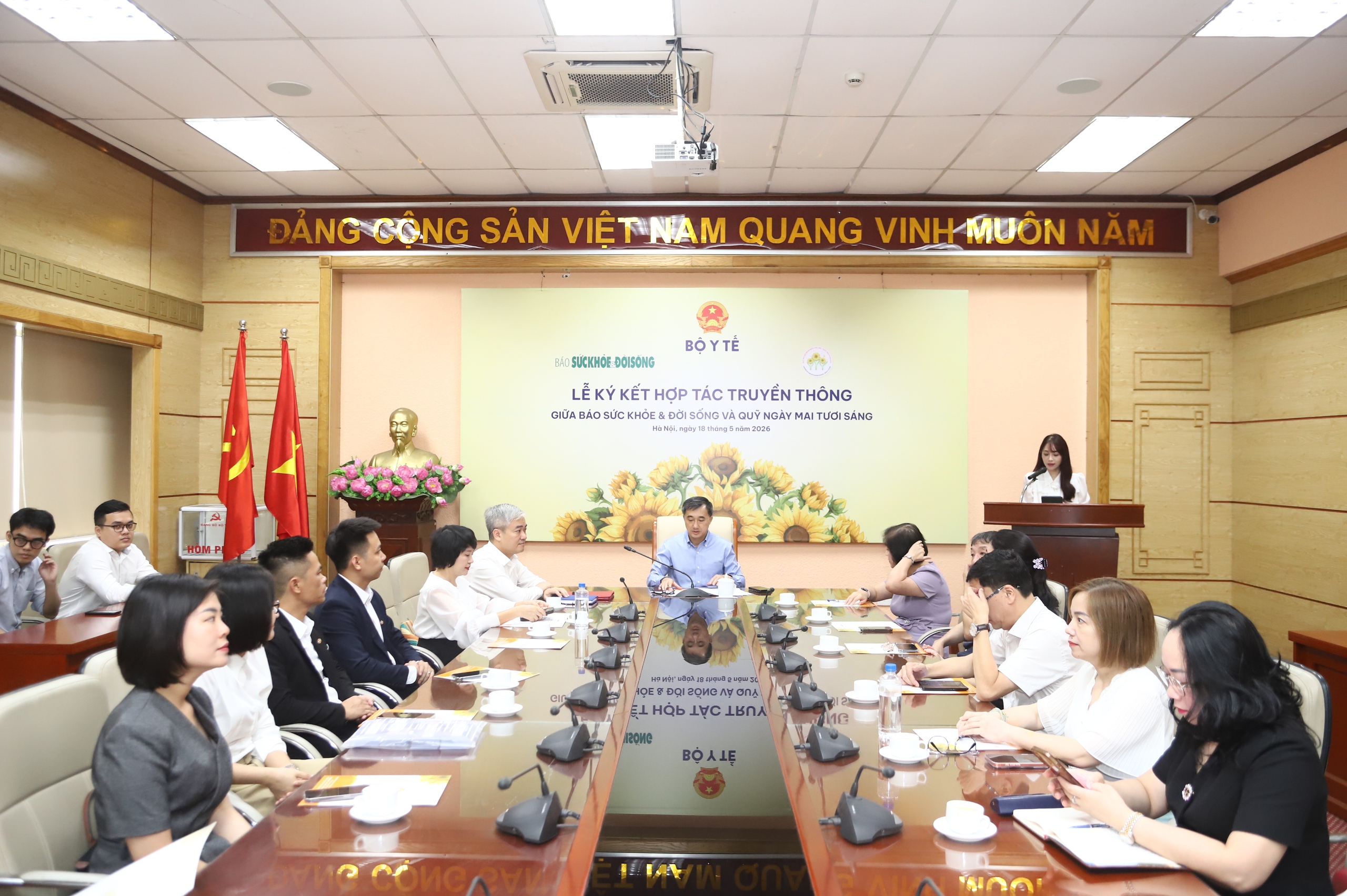 img4736-17790846060691467246930 Báo Sức khỏe & Đời sống cùng Quỹ Ngày mai tươi sáng hợp tác lan tỏa thông điệp nhân ái, huy động hỗ trợ bệnh nhân ung thư- Ảnh 9.