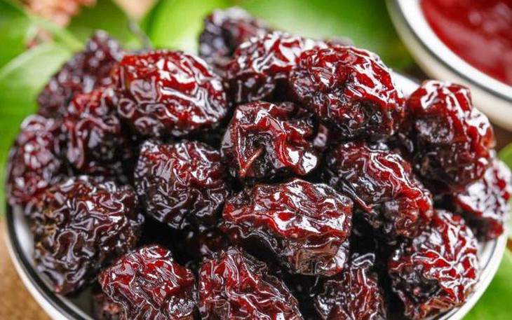 3 thời điểm tốt nhất nên ăn mận khô hỗ trợ sức khỏe tối ưu - Ảnh 3.