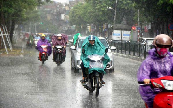Miền Bắc tiếp tục mưa dông trước khi chuyển nắng nóng gay gắt- Ảnh 1.