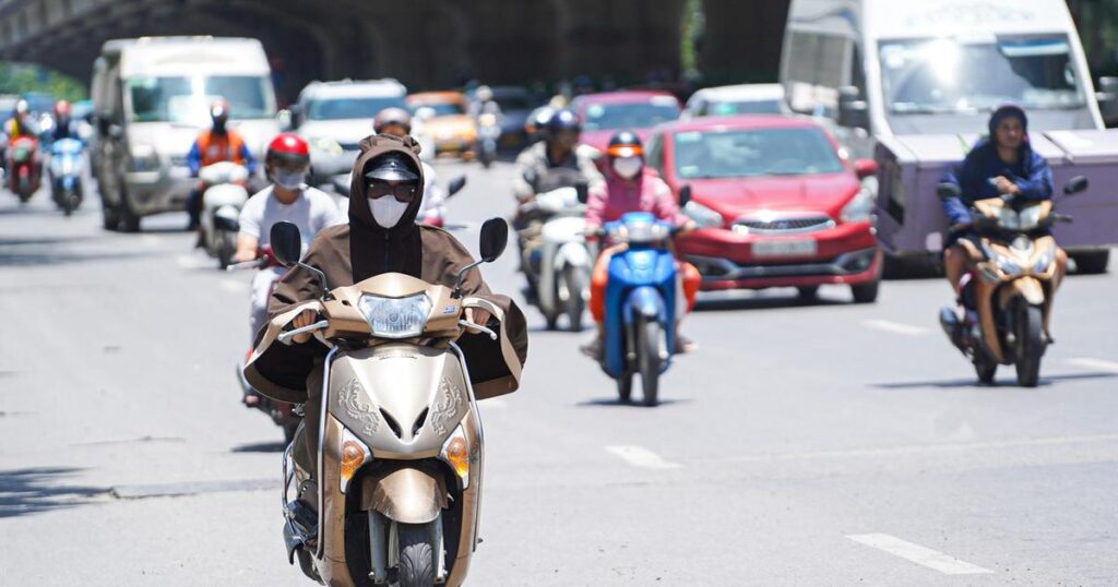 Nguy cơ say nắng, đột quỵ tăng cao: Bộ Y tế khuyến cáo khẩn mùa nắng nóng