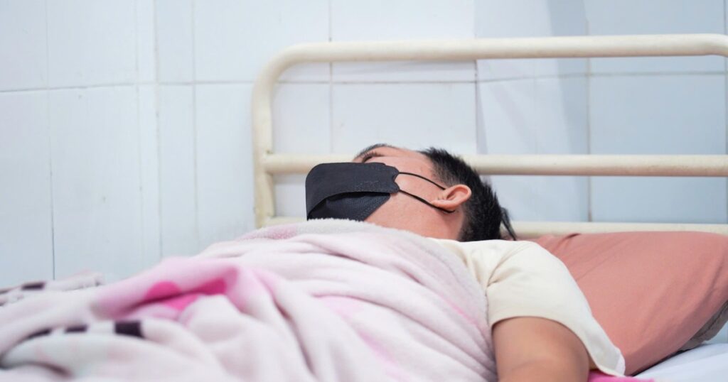 Tự chữa quai bị, người đàn ông tá hỏa nhập viện vì viêm tinh hoàn