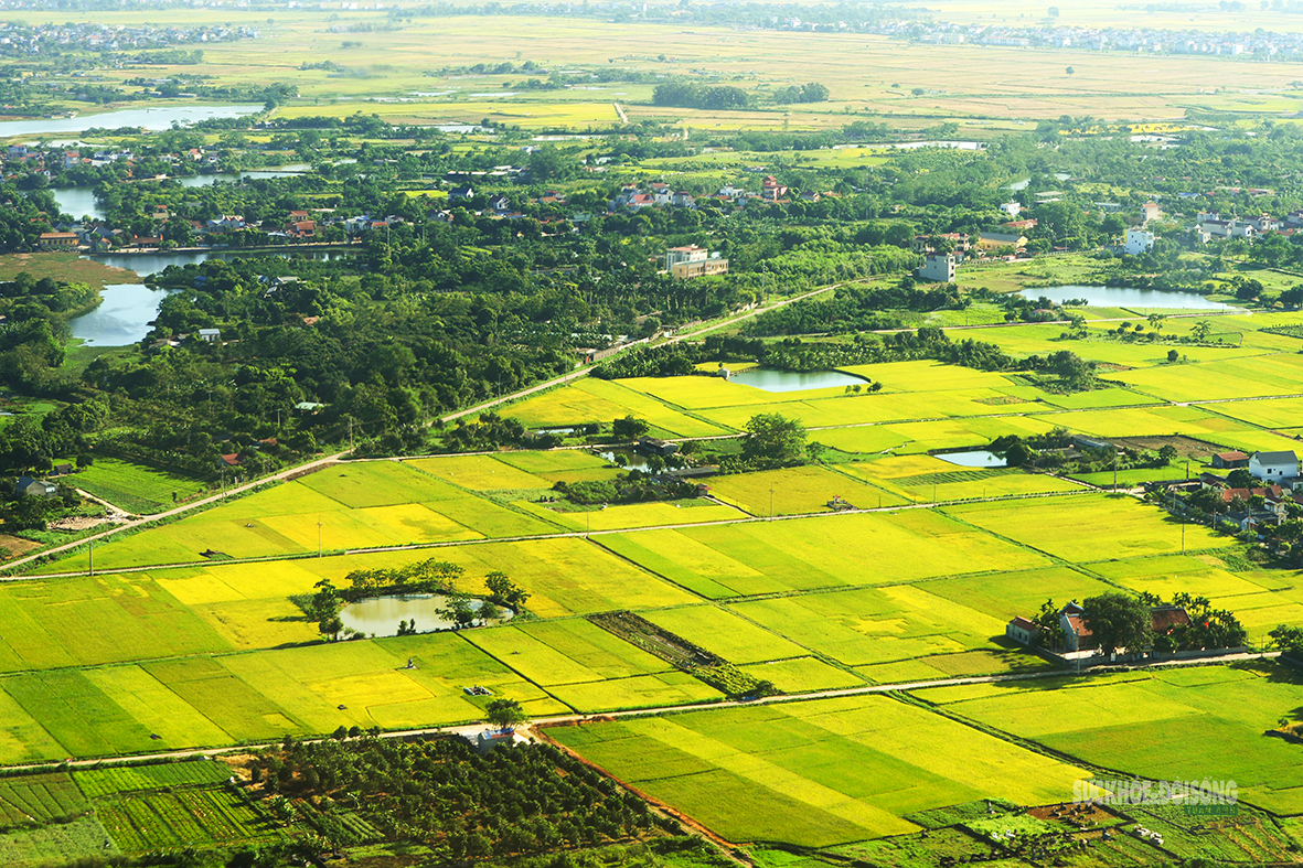 ngam-non-song-tu-canh-bay-truc-thang-quan-su-9-17800240516122074528188 Ngắm cảnh đẹp phía Tây Thủ đô từ trực thăng Mi-171- Ảnh 9.