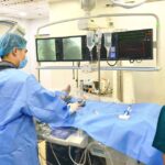 Hút thuốc lá nhiều năm, người đàn ông 45 tuổi suýt tử vong vì tắc cùng lúc 2 mạch vành nuôi tim