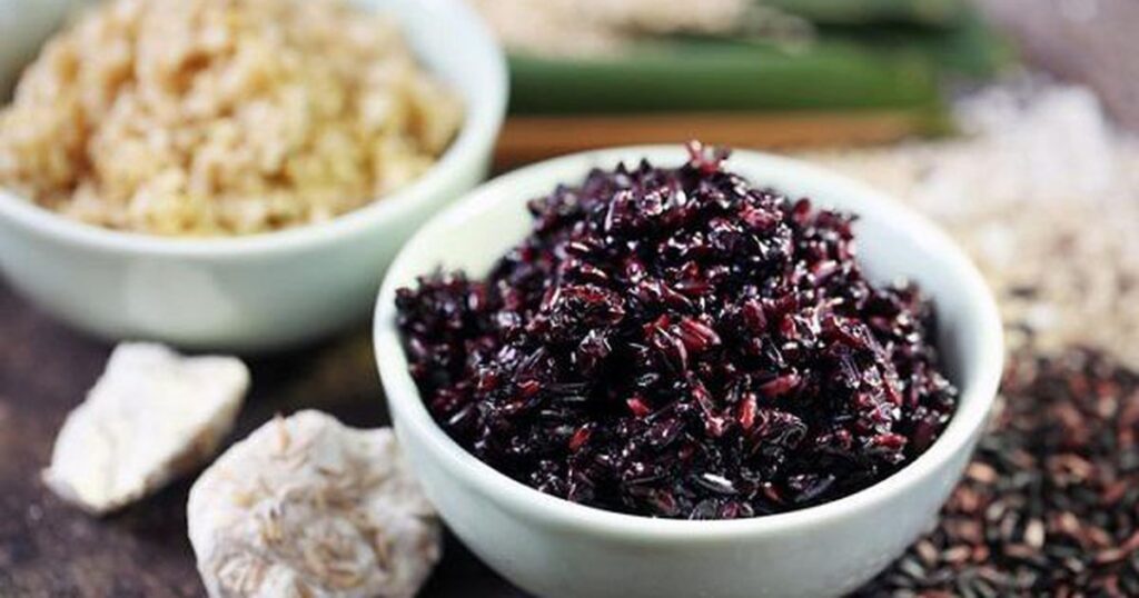 5 nhóm người nên hạn chế ăn cơm rượu nếp