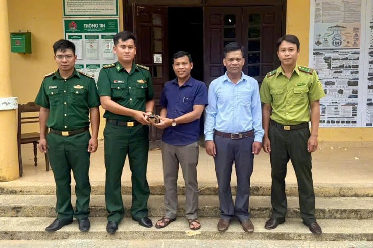 Phát hiện động vật quý hiếm, người dân ở Huế giao nộp bộ đội biên phòng