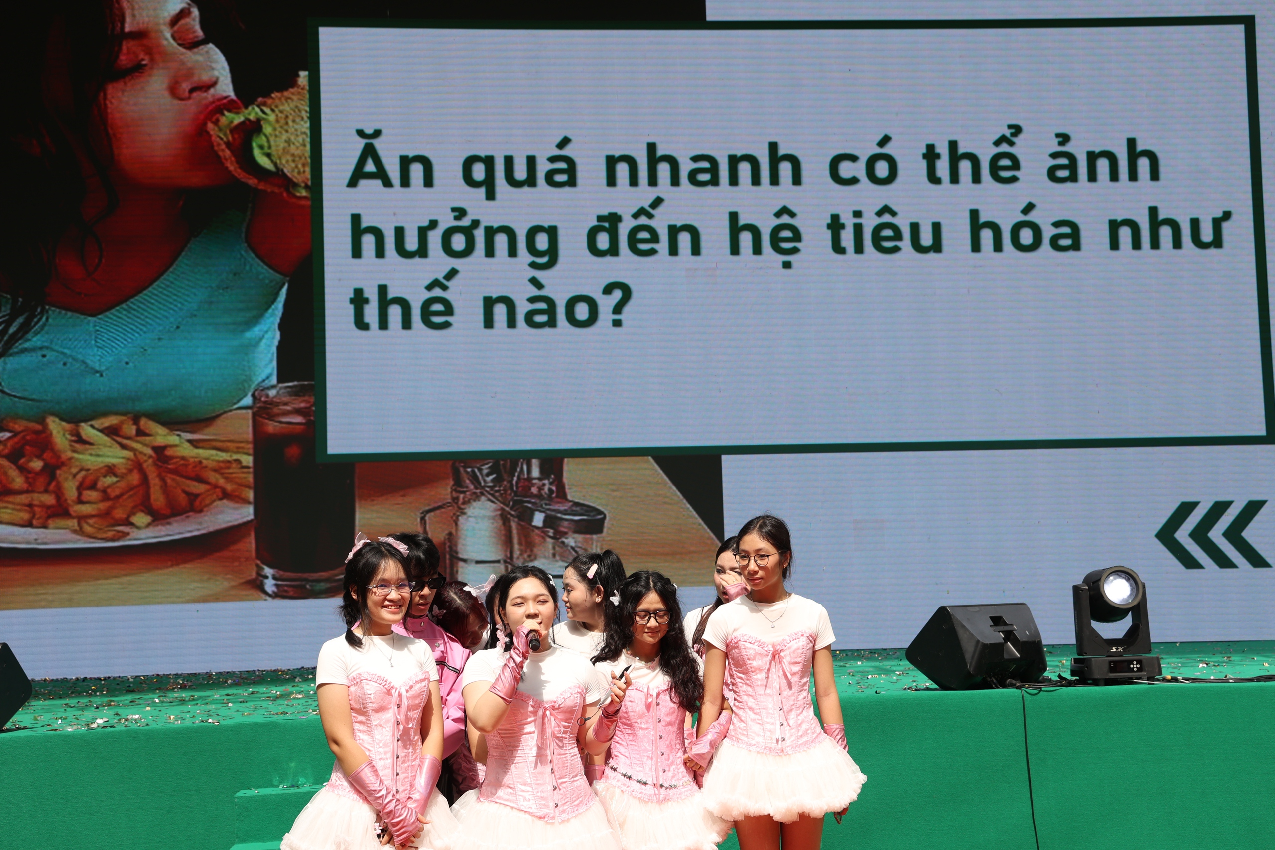 ptt5165-17795940872261183669844-1 20 đội chơi ‘đốt nóng’ Ngày Dinh dưỡng cộng đồng Việt Nam lần thứ 6- Ảnh 7.