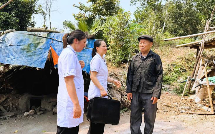 Quảng Ninh: Khám sàng lọc, cấp phát thuốc miễn phí cho hàng nghìn người dân- Ảnh 4.