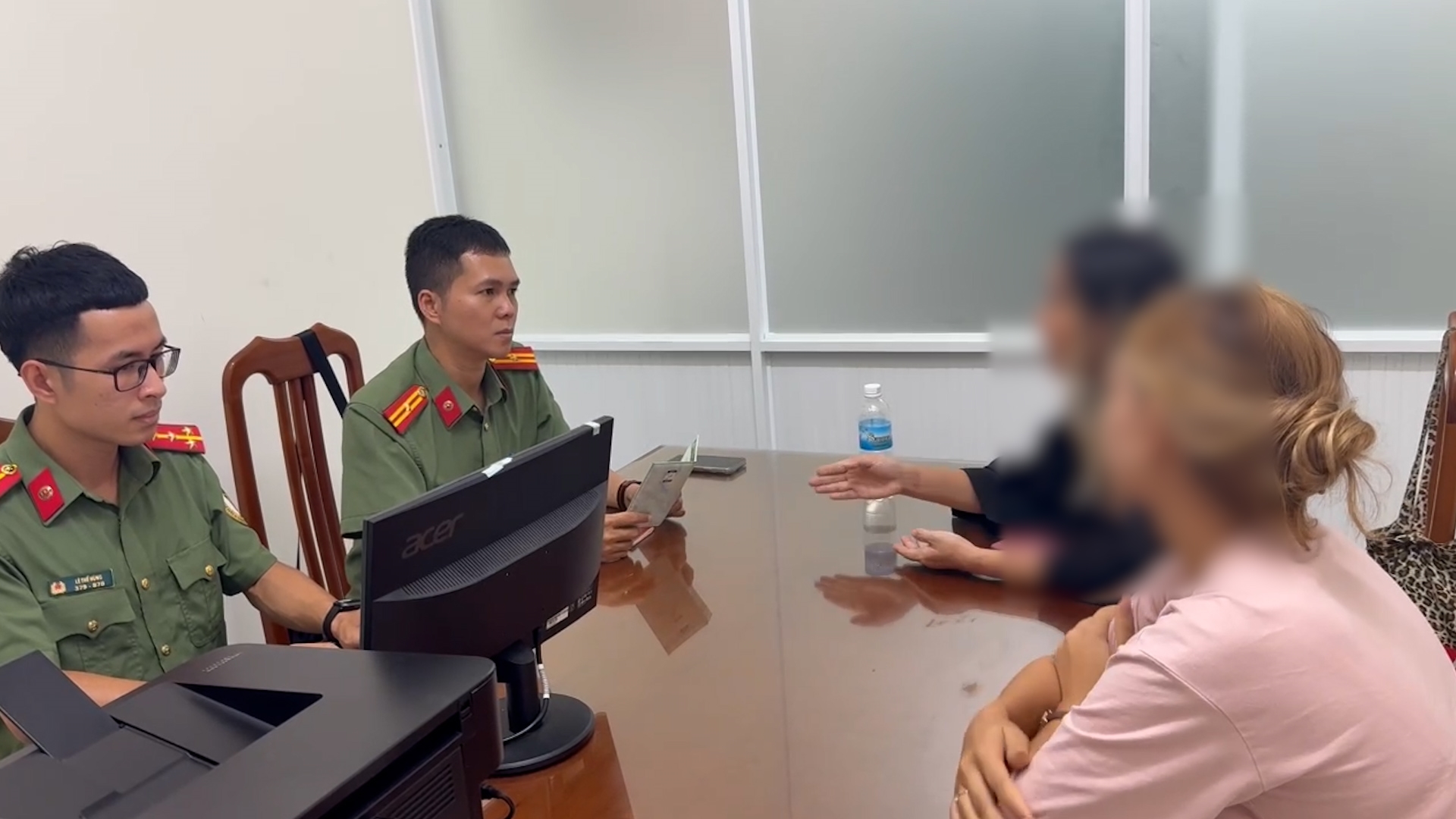 rin58250100023420still046-177866115267836522194 Nhiều người nước ngoài có dấu hiệu vi phạm xuất nhập cảnh ở Khánh Hòa- Ảnh 1.