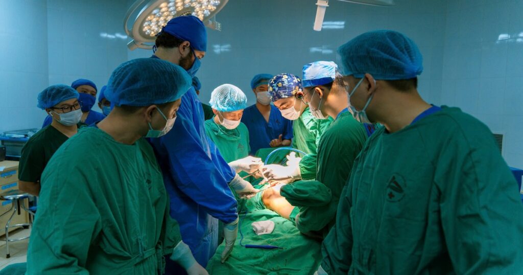 Dấu ấn 16 năm mang y tế kỹ thuật cao về tuyến cơ sở Lào Cai