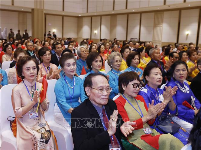 thai-lan-27526b-1779881381642-1779881381963664516023 Tổng Bí thư, Chủ tịch nước Tô Lâm gặp gỡ cộng đồng người Việt Nam tại Thái Lan- Ảnh 5.