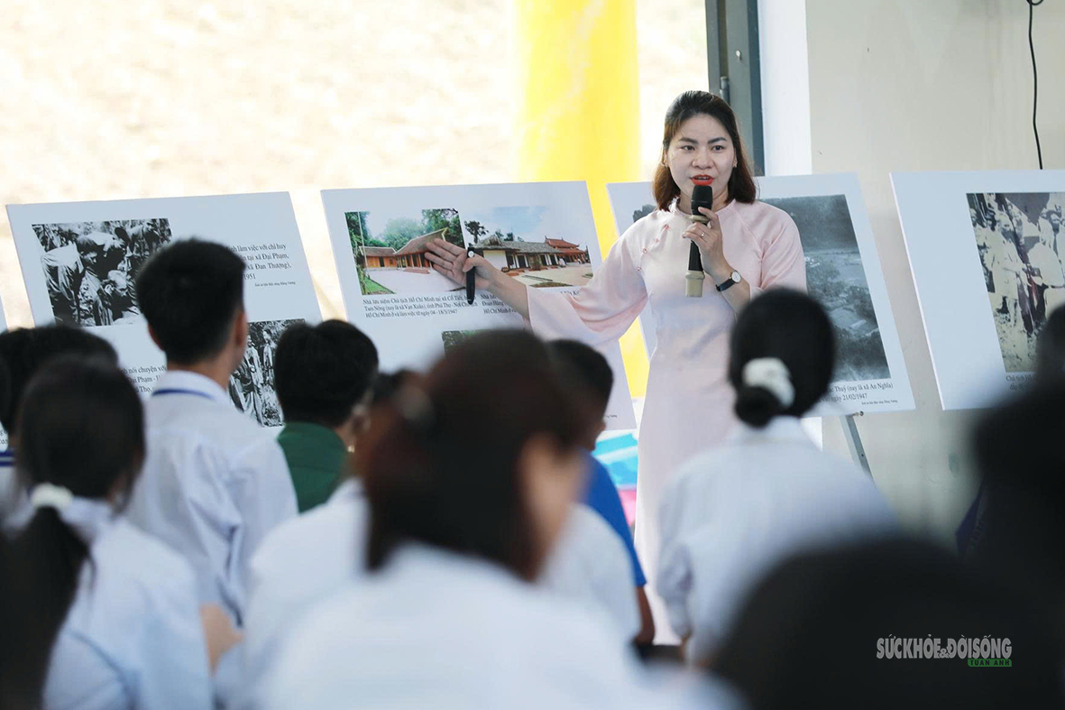 Theo dấu chân Bác qua những tư liệu lịch sử ở Đất Tổ- Ảnh 5.