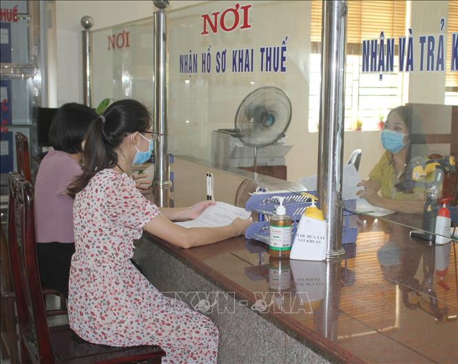 Giảm trừ mới sẽ giúp người lao động bớt áp lực hơn với thuế thu nhập cá nhân- Ảnh 1.