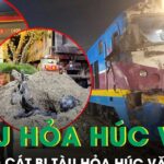 Cố vượt qua đường sắt, xe tải chở cát bị tàu hỏa húc văng, tài xế thoát nạn trong gang tấc