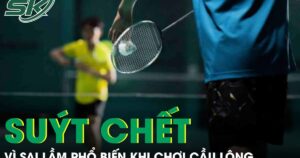Người đàn ông ngã gục trên sân tập, suýt chết vì sai lầm phổ biến khi chơi cầu lông