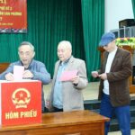 Người làm Trưởng thôn, Tổ trưởng tổ dân phố phải đáp ứng những tiêu chuẩn nào theo quy định mới nhất?