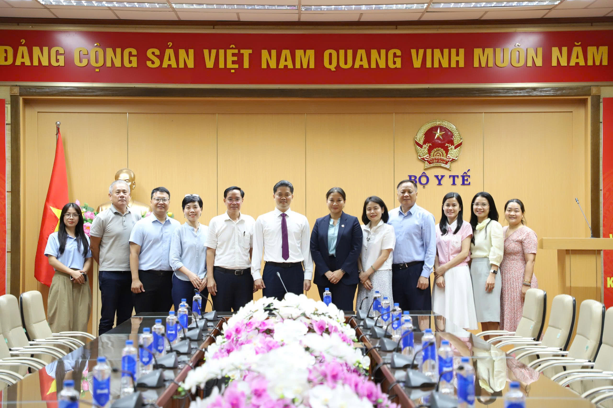 unn-666-1780966368086336879171 Thứ trưởng Thường trực Vũ Mạnh Hà tiếp Giám đốc UNAIDS phụ trách Việt Nam, Lào, Campuchia và Malaysia- Ảnh 4.