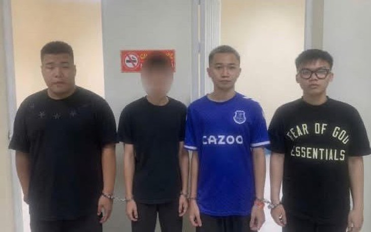 Hà Nội: Bắt nhóm thiếu niên chém người đi đường nếu thấy 'bướng'- Ảnh 2.
