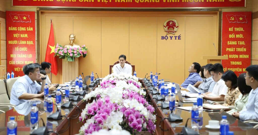 Bộ Y tế tăng tốc cải cách hành chính, tập trung xử lý nhiệm vụ chậm tiến độ