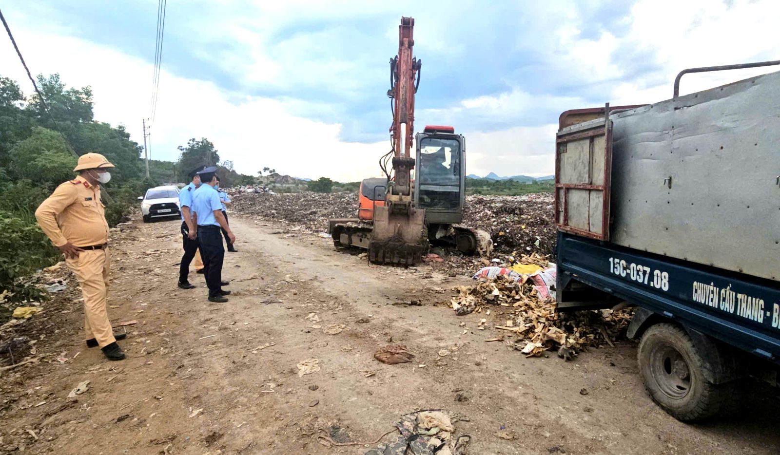 z791586495970815ec067cca3f04d07fd3a2f18710c4b7-17810037583941968194729 Thu giữ gần 2 tấn xương động vật bốc mùi tại Thanh Hóa- Ảnh 1.