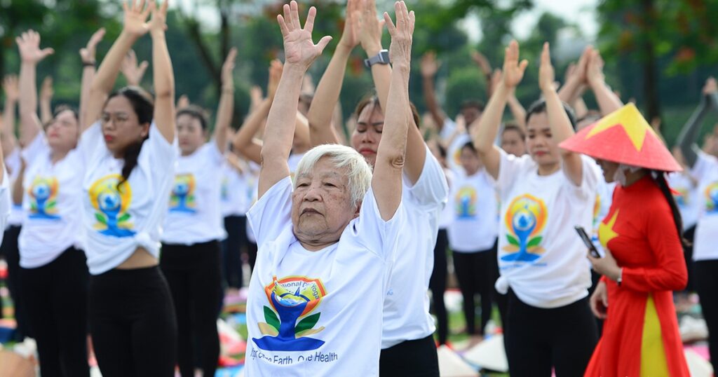 Hà Nội: 1.500 người đồng diễn tại Ngày Quốc tế Yoga 2026