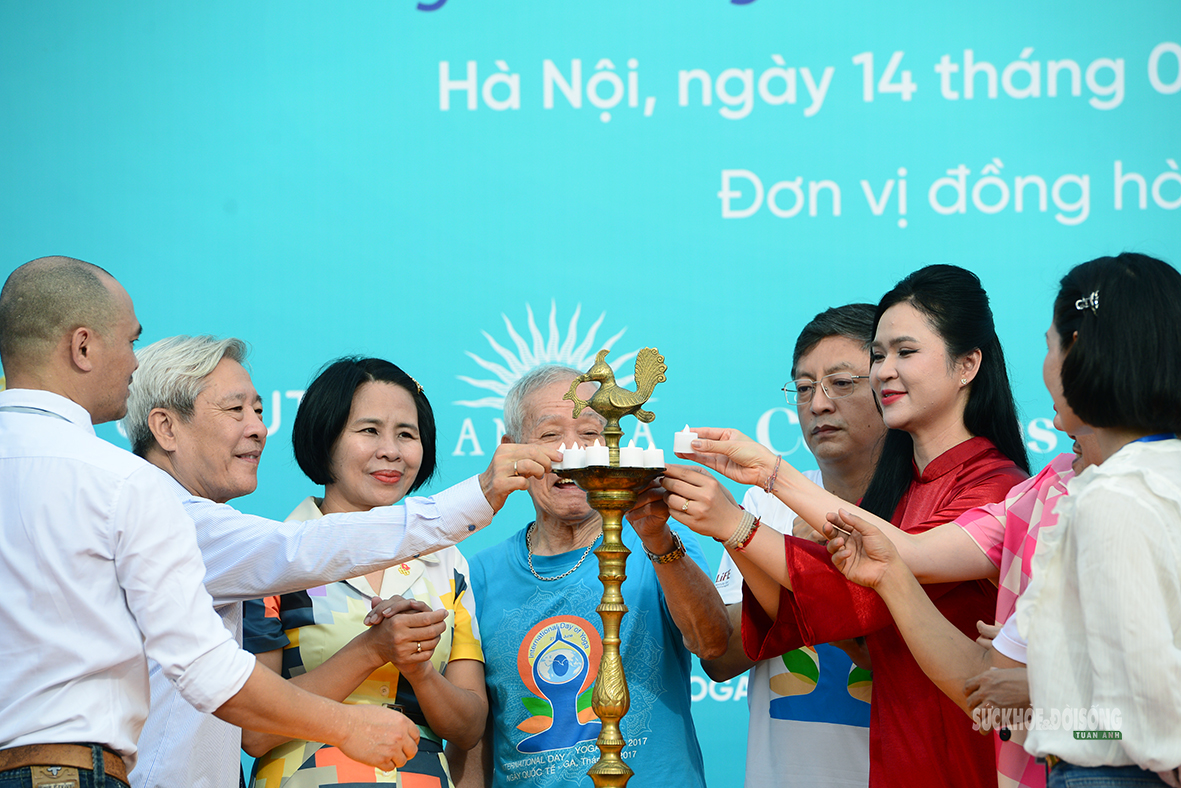 Hà Nội tổ chức ngày Quốc tế Yoga 2026 với 1 . 500 Người đồng diễn tại Công viên Yên Sở - Ảnh 1.