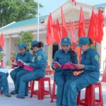 Những ‘bóng hồng sao vuông’ giỏi thao trường, đảm việc bếp núc