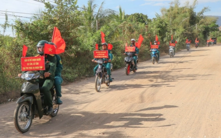 Những 'bóng hồng sao vuông' giỏi thao trường, đảm việc bếp núc- Ảnh 6.