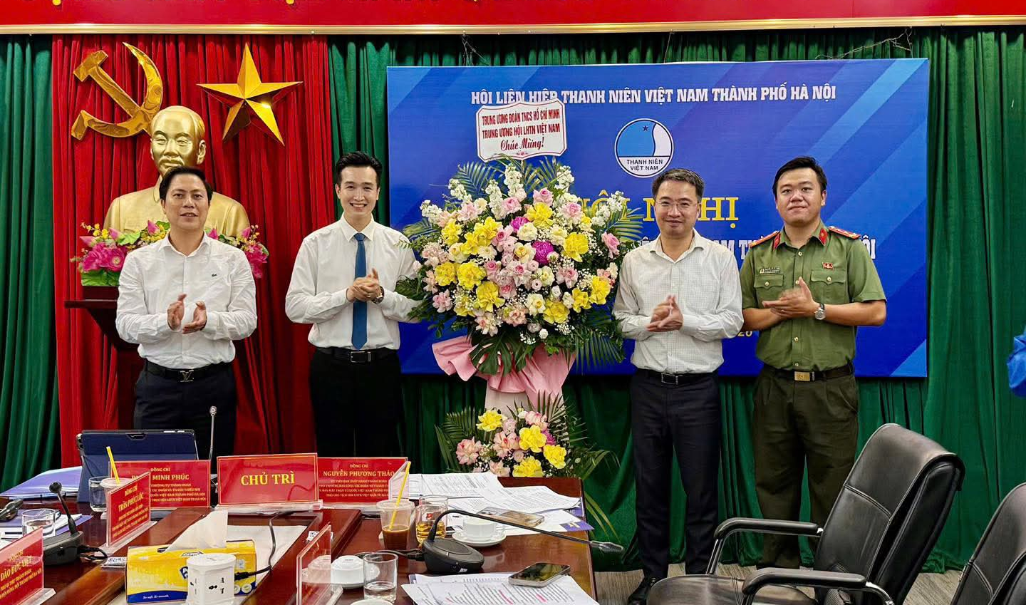 Hội Liên hiệp Thanh niên Việt Nam TP Hà Nội có tân Chủ tịch- Ảnh 1.