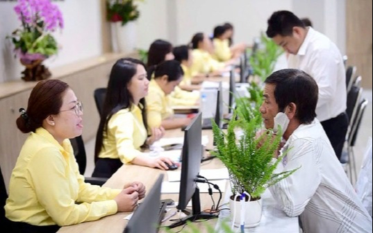 Thủ tướng chỉ đạo Hà Nội, TP.HCM và Đồng Nai rà soát, đánh giá cán bộ cấp xã- Ảnh 1.