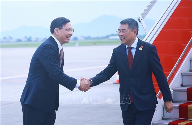 Thủ tướng kết thúc chuyến tham dự Hội nghị Cấp cao Kỷ niệm 35 năm quan hệ ASEAN - Nga- Ảnh 2.