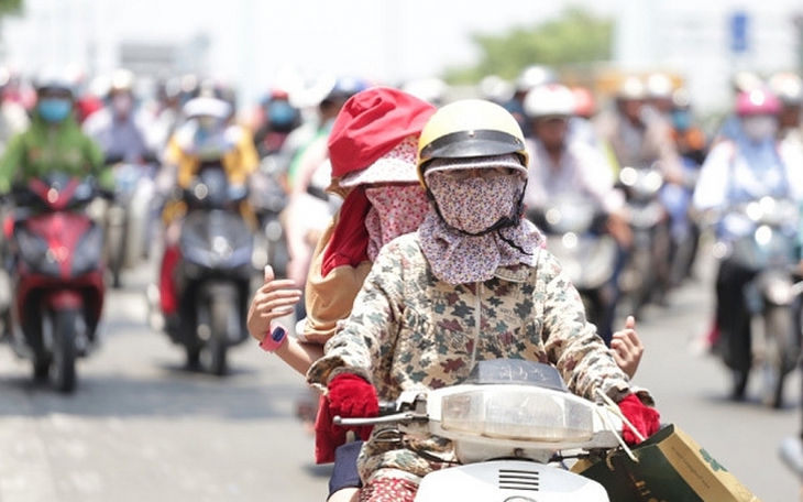 Điểm bất thường trong đợt nắng nóng gay gắt kéo dài ở miền Bắc - Ảnh 2.