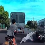 Xe máy tông thẳng vào đuôi xe khách đang đỗ ven đường tại Hưng Yên, 2 người tử vong