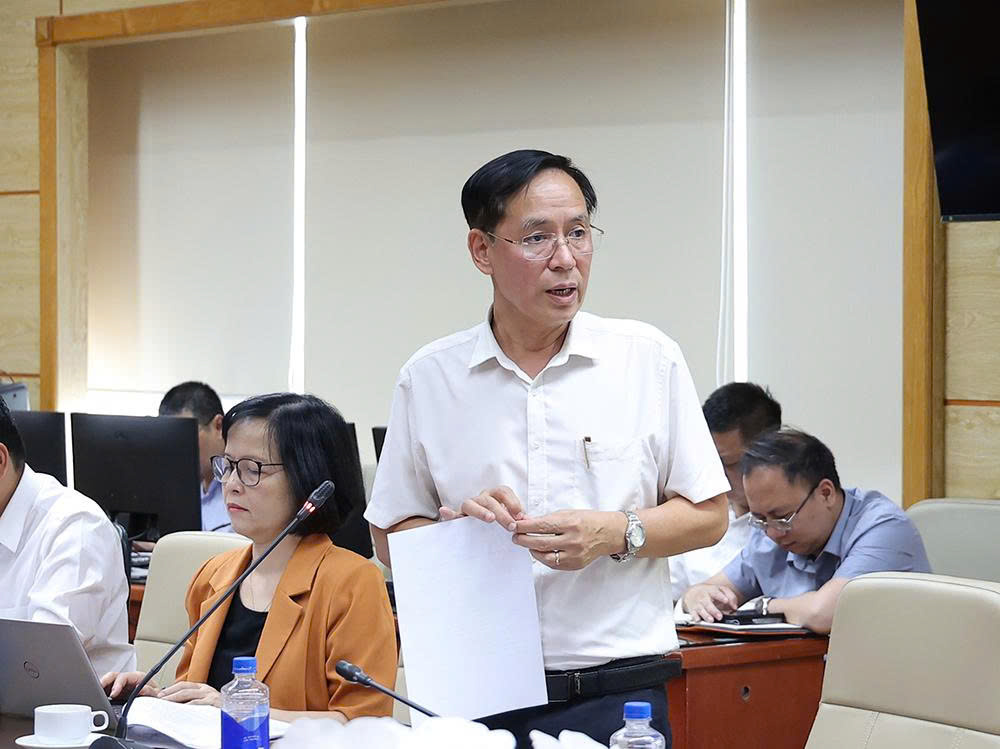 Bộ trưởng Đào Hồng Lan: Tập trung nguồn lực, bảo đảm tiến độ rà soát hệ thống văn bản quy phạm pháp luật về y tế- Ảnh 5.