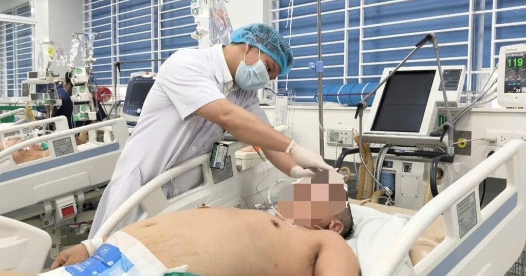 Sau trận nhậu, người đàn ông gần 100 kg xuất huyết não suýt mất mạng