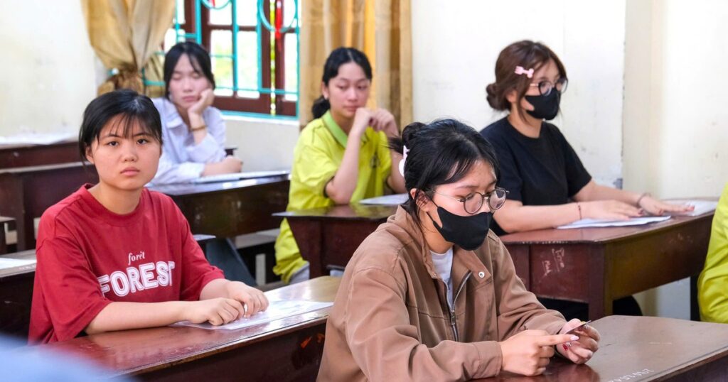 Thời gian chấm thi tốt nghiệp THPT năm 2026 kéo dài đến khi nào?