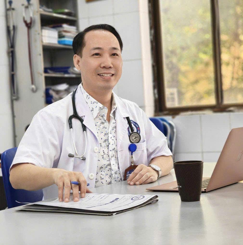 Bác sĩ nội tiết hơn 20 năm đồng cảm cùng người bệnh khó khăn- Ảnh 2.